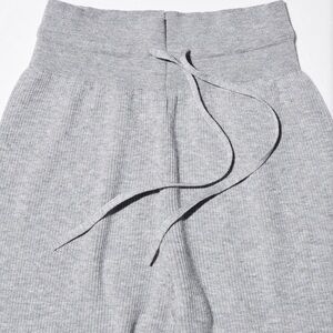 UNIQLO Ribbed Knit Pants in Light Gray